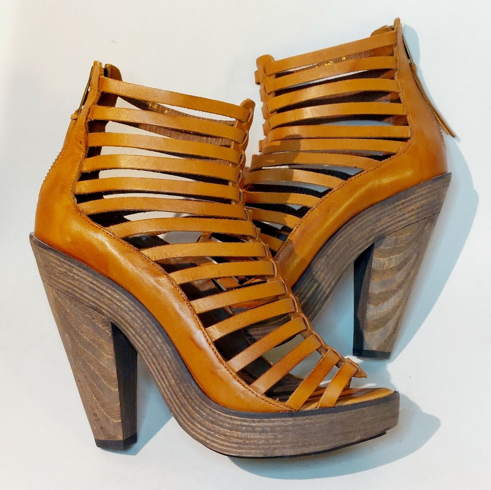 Joie cognac leather Escapade caged platform sandals, 9, new in box